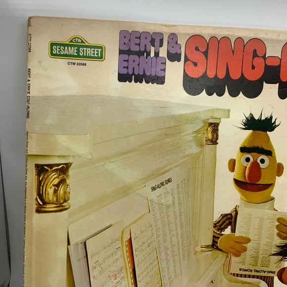 Vintage Sesame Street Vinyl Ernie and Bert Sing-Along LP Record Album - Picture 2 of 15